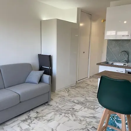 Апартаменти Le 76 Bis: Apt 4 Prs, Parking, Clim, 300 M Plages *